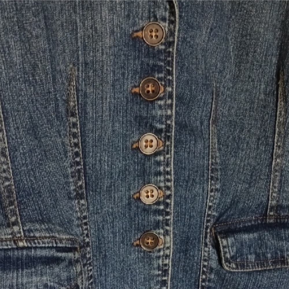 St. John's Bay Stretch Jean Jacket Size Medium - Picture 9 of 11